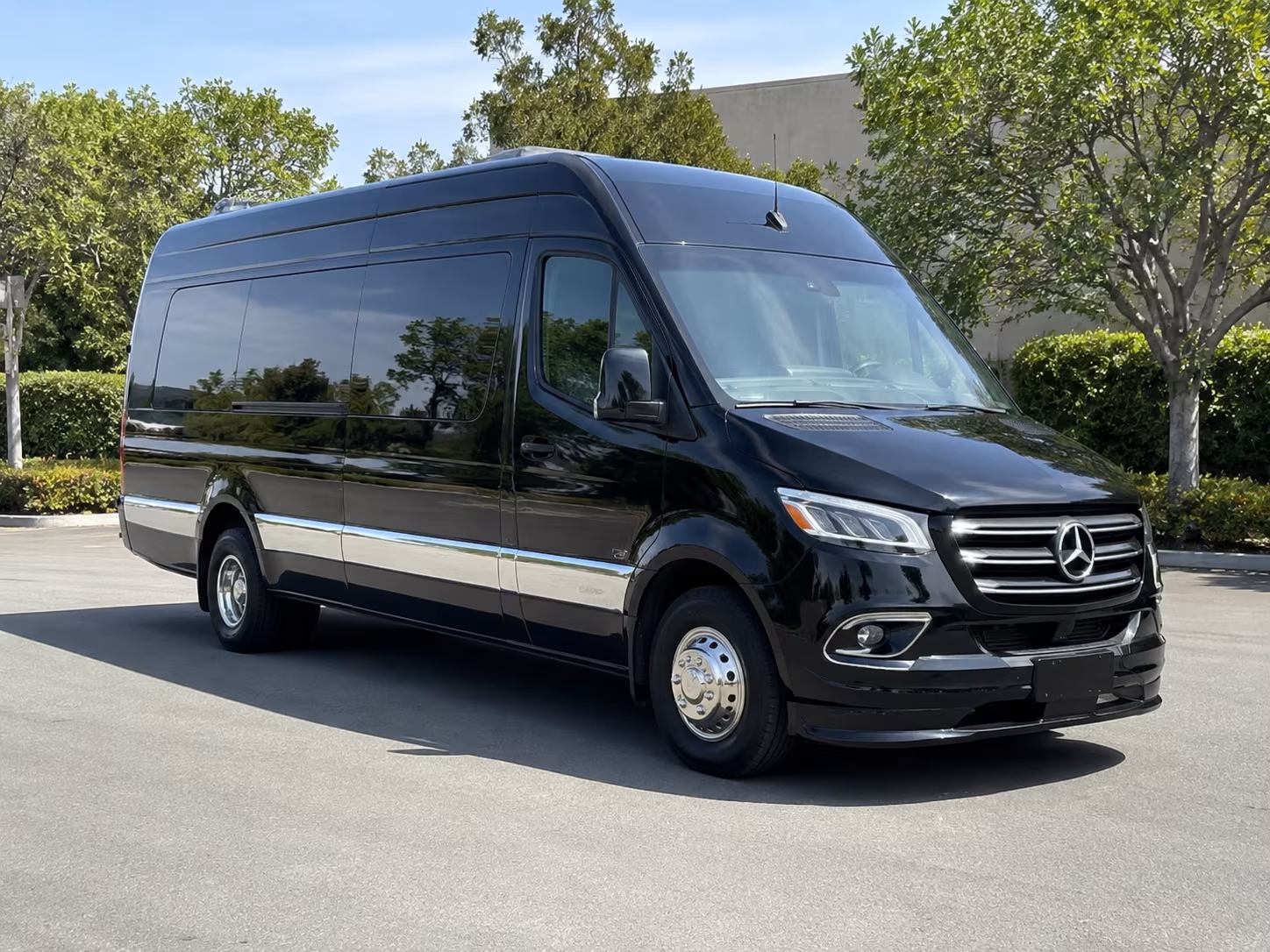 find the perfect transportation for your next corporate event 1