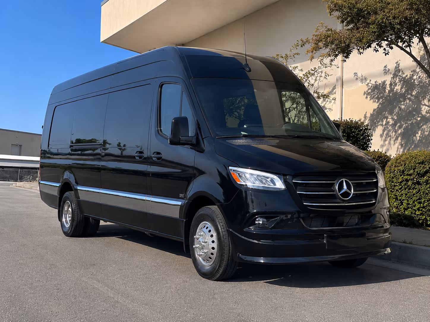 find the perfect transportation for your next prom 5